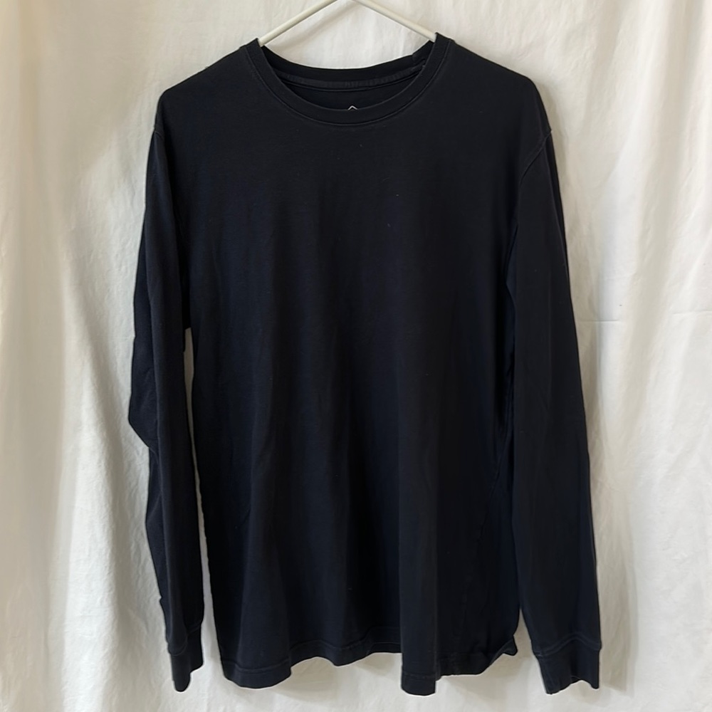 Men’s long sleeve shirt